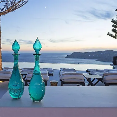 Myconian Utopia Relais & Chateaux